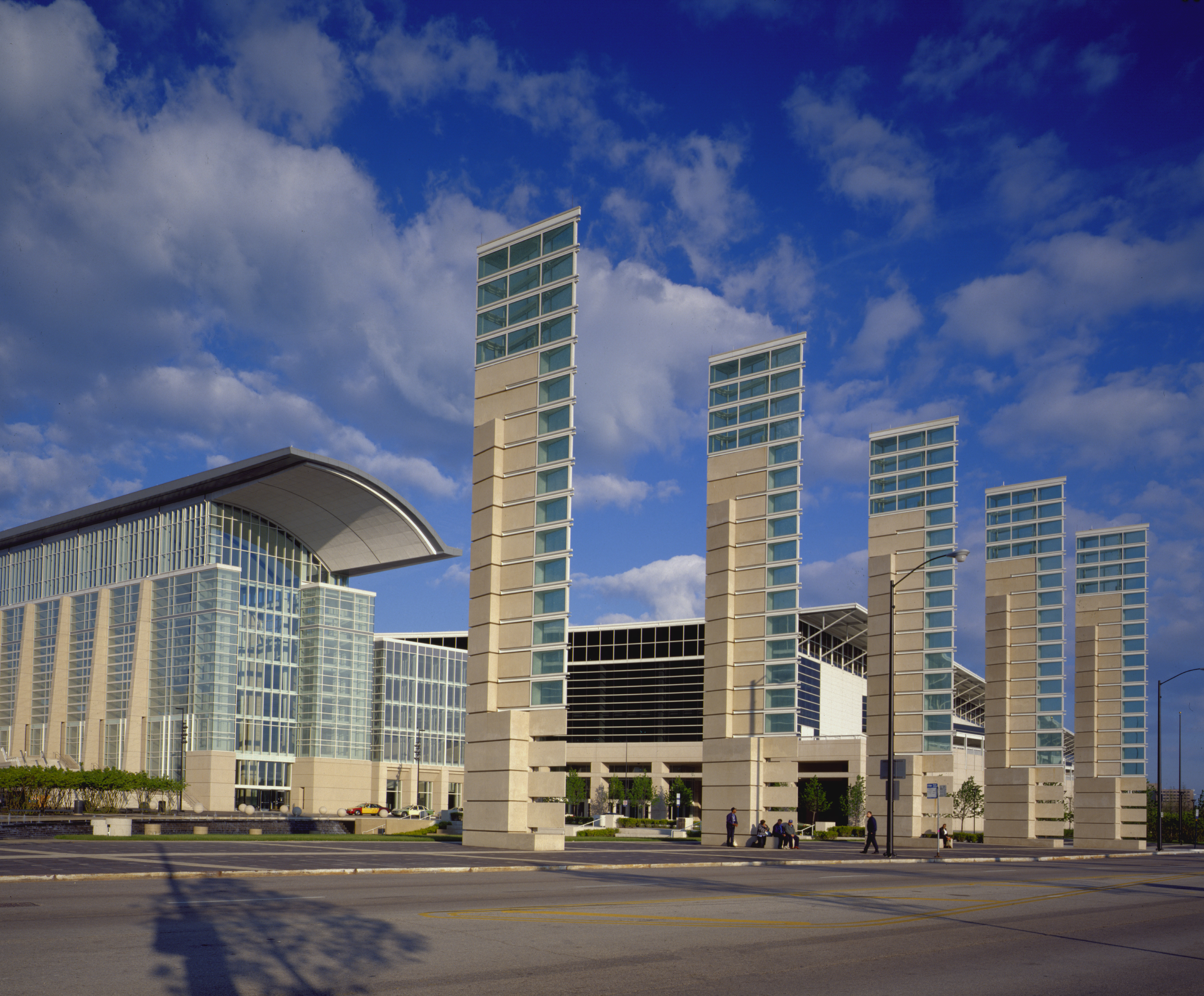 MCCORMICK PLACE SOUTH HALL AND GRAND CONCOURSE, Chicago | Sowlat